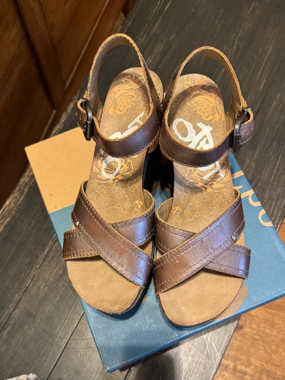 OTBT Leather wedge sandals. Size 9.5. EUC.